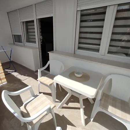 Apartmán With Wifi - 23241 Split