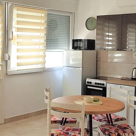 Apartmán With Wifi - 23241 Split